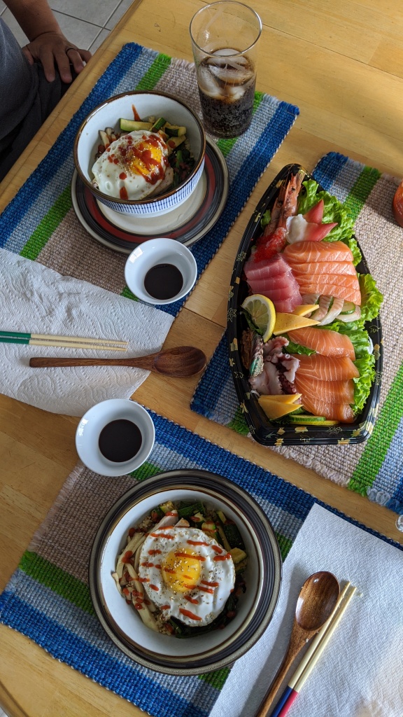Bibimbap (with cauliflower rice) and sashimi